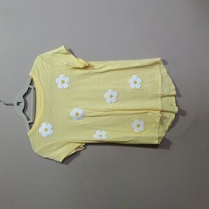 Cupio yellow Daisy tshirt size medium